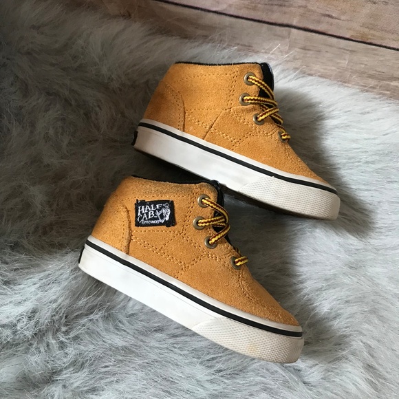 vans half cab tan